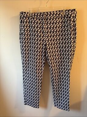 Adrianna Papell Black and White Patterned Cropped Pants